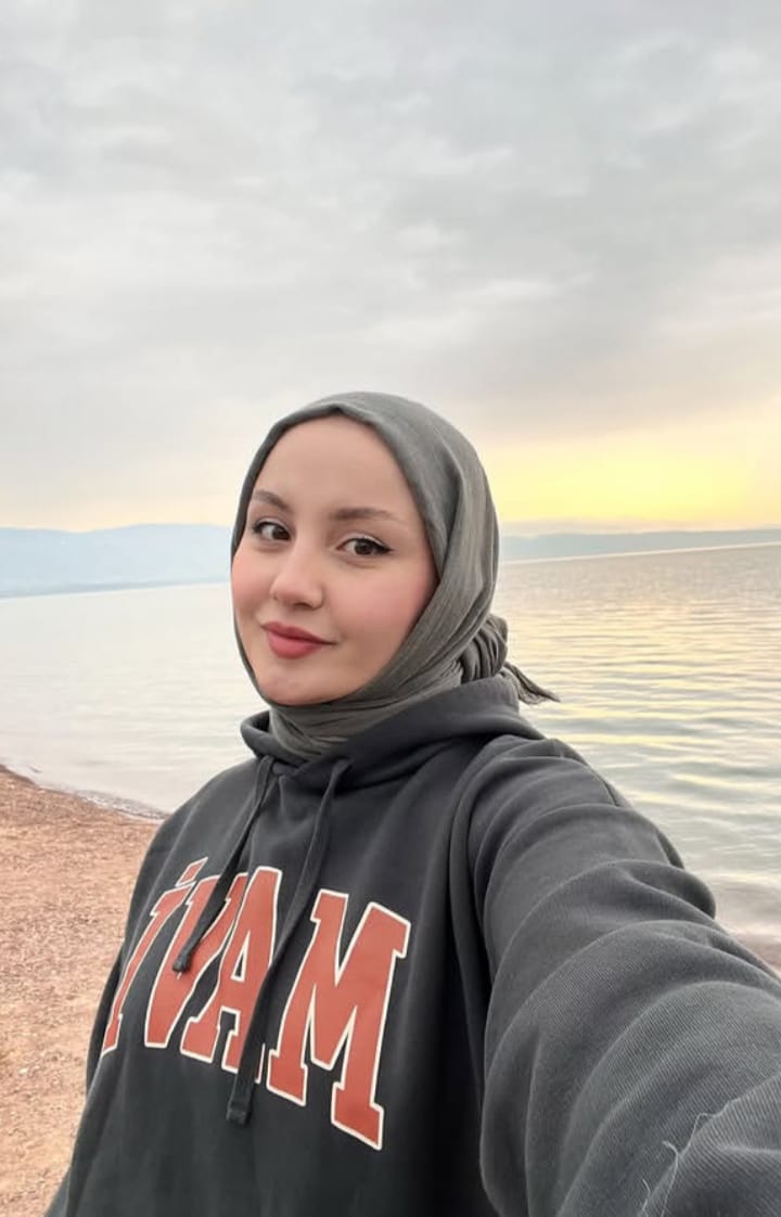Büyükaltıağaç Travesti Escort Bayan Gülden